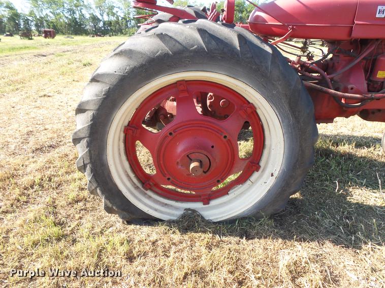 image for item EV9039 Farmall Super M-TA tractor