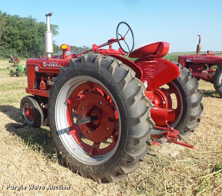 image for item EV9040 Farmall Super H tractor