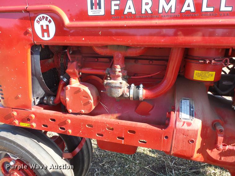 image for item EV9040 Farmall Super H tractor