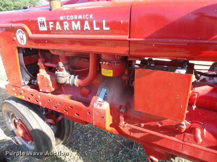 image for item EV9040 Farmall Super H tractor