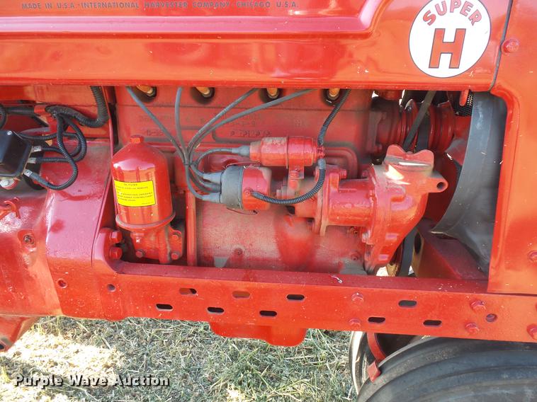 image for item EV9040 Farmall Super H tractor