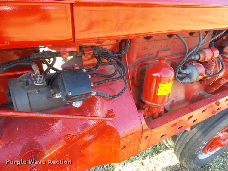 image for item EV9040 Farmall Super H tractor