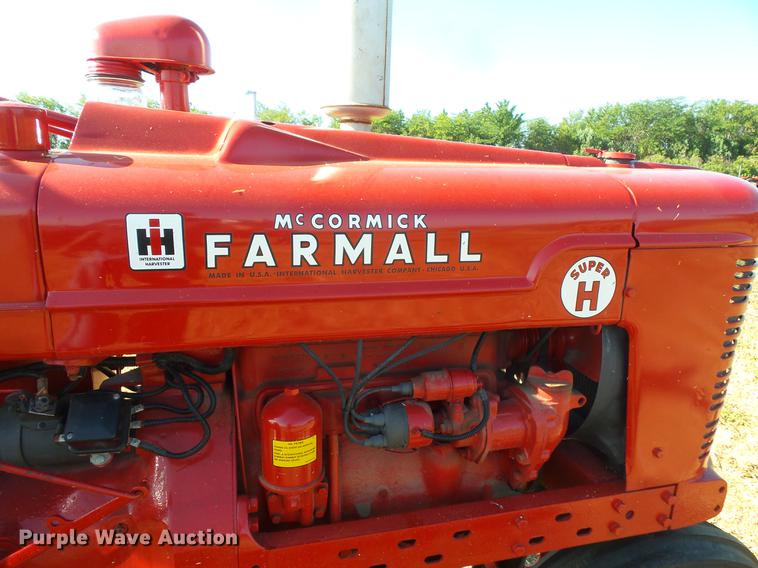 image for item EV9040 Farmall Super H tractor