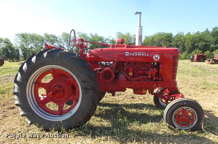 image for item EV9041 Farmall Super M tractor