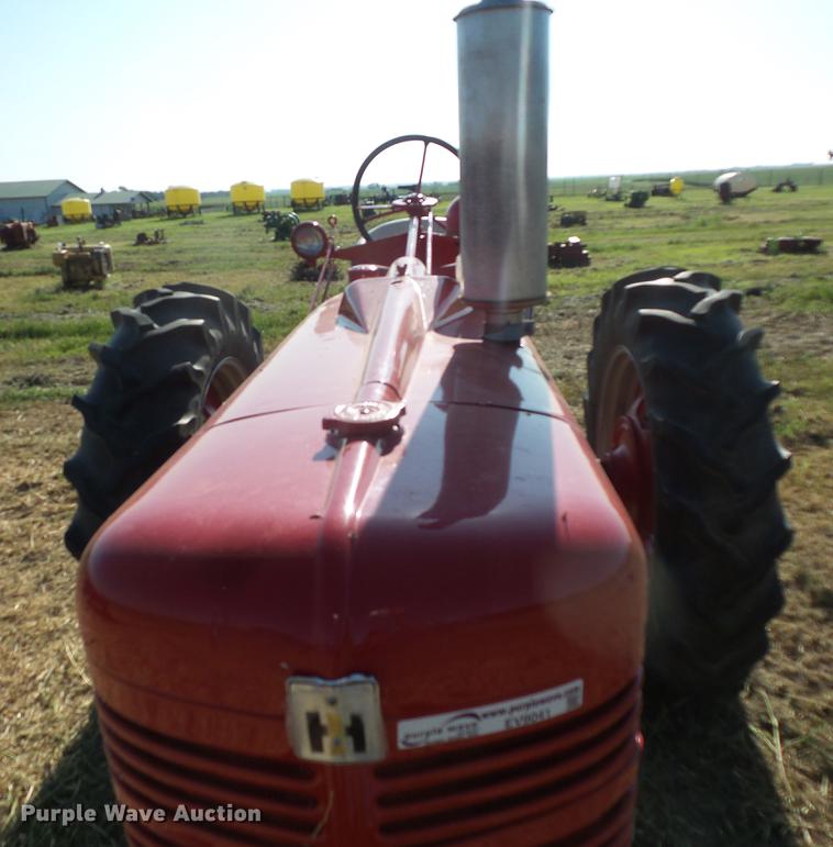 image for item EV9041 Farmall Super M tractor
