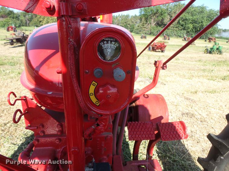 image for item EV9041 Farmall Super M tractor