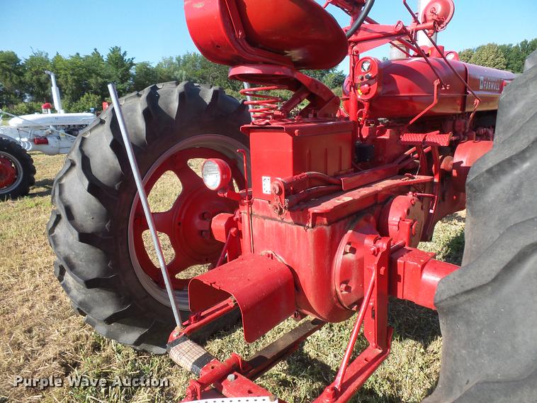 image for item EV9041 Farmall Super M tractor