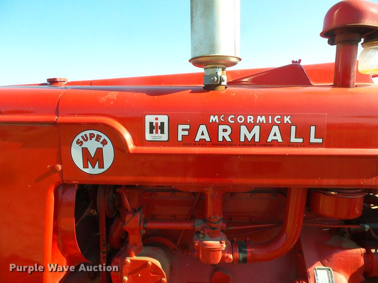 image for item EV9041 Farmall Super M tractor