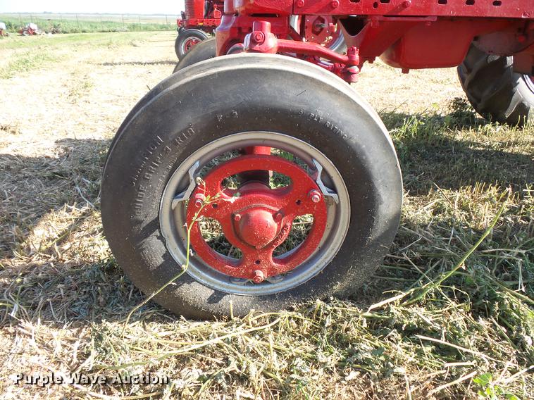 image for item EV9041 Farmall Super M tractor