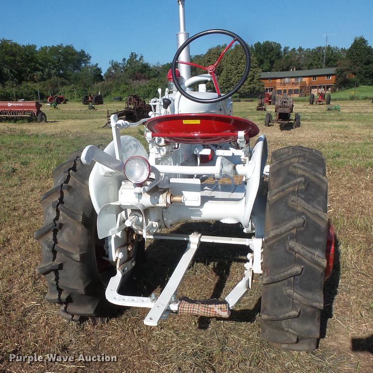 image for item EV9042 Farmall Super A tractor
