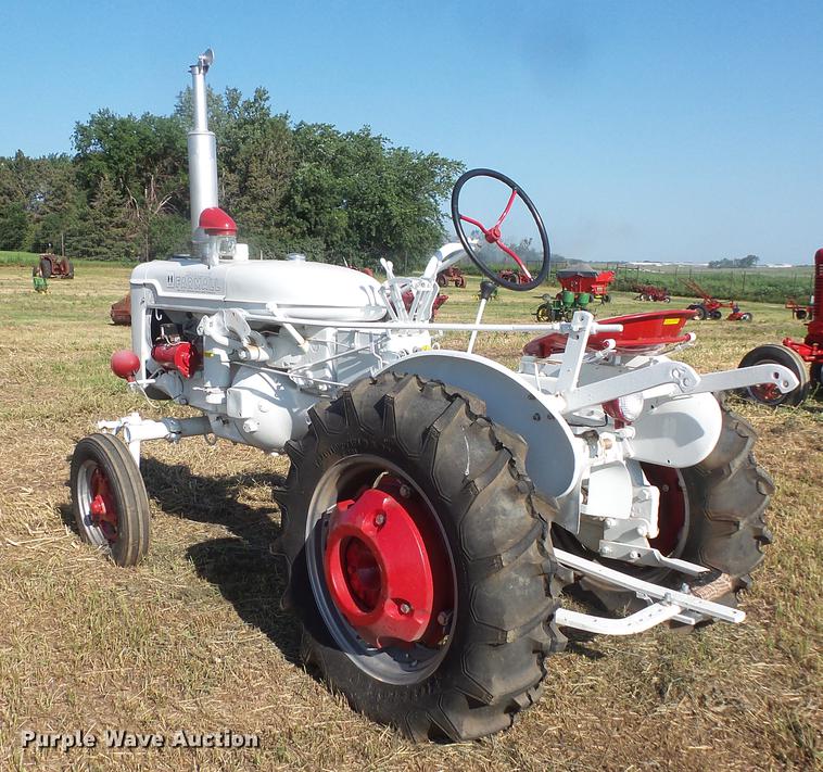 image for item EV9042 Farmall Super A tractor