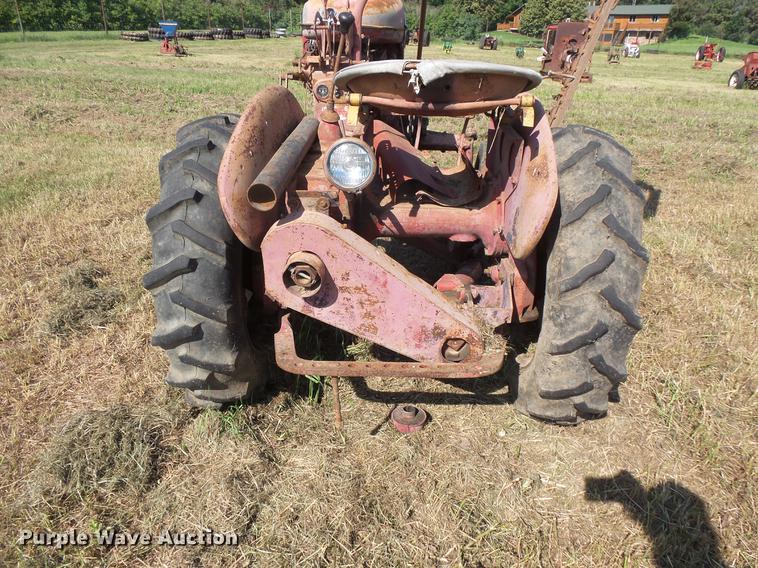 image for item EV9046 Farmall Super A1 tractor