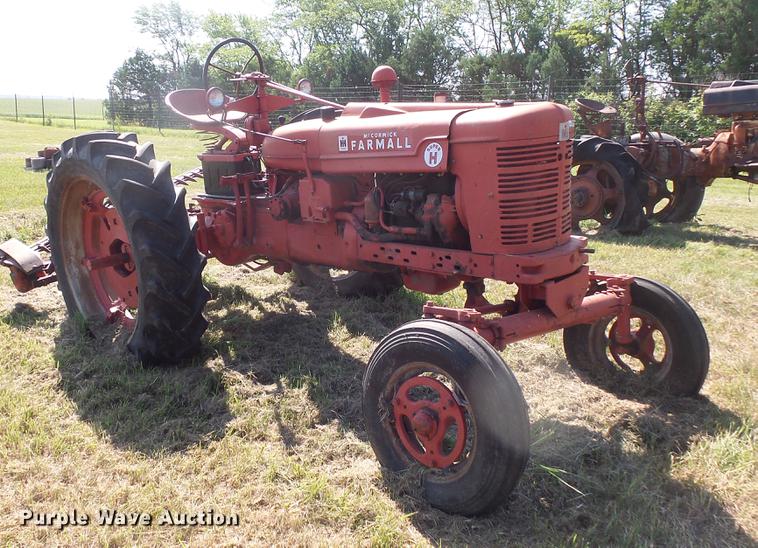 image for item EV9047 Farmall Super H tractor