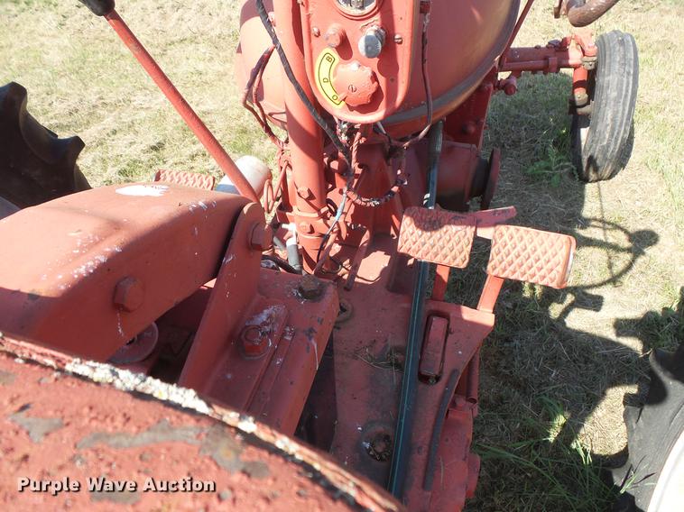 image for item EV9047 Farmall Super H tractor