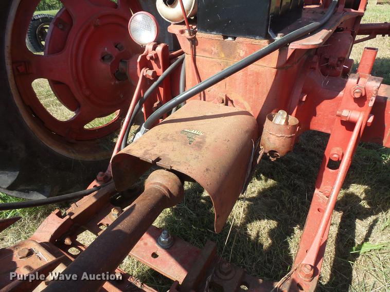 image for item EV9047 Farmall Super H tractor