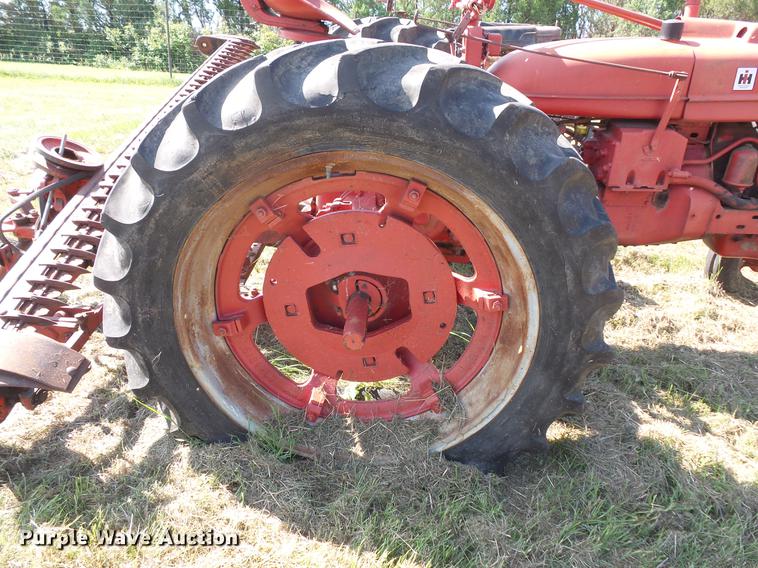 image for item EV9047 Farmall Super H tractor