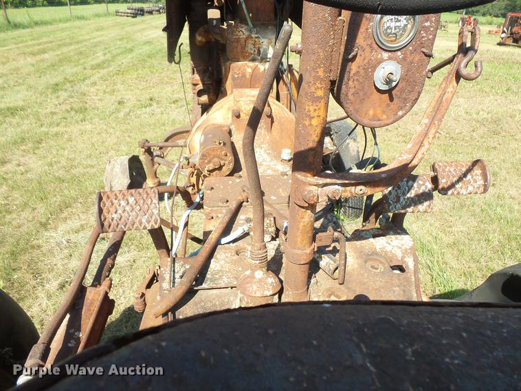 image for item EV9048 Farmall VH tractor