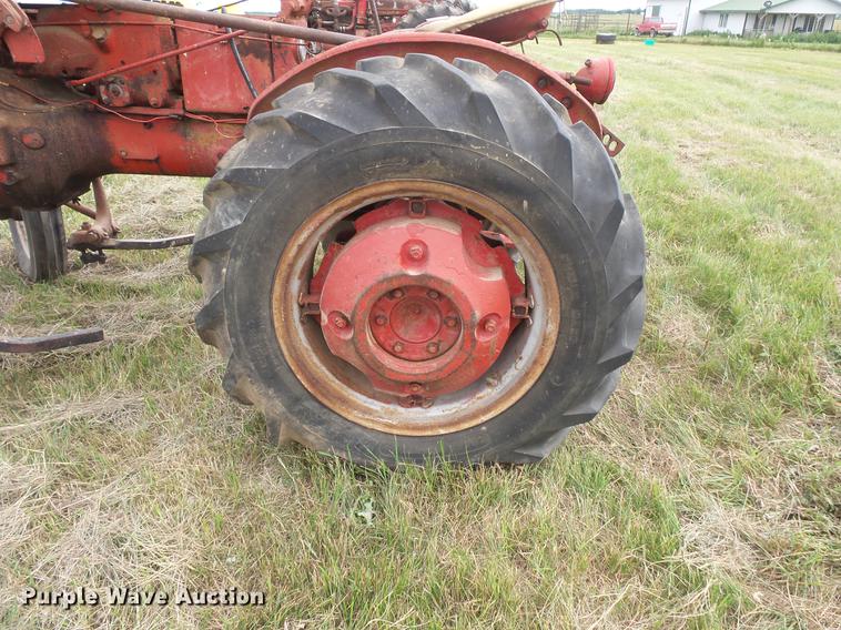 image for item EV9050 Farmall Super A tractor
