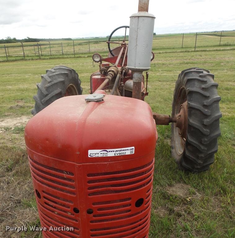 image for item EV9052 Farmall Super M-TA tractor
