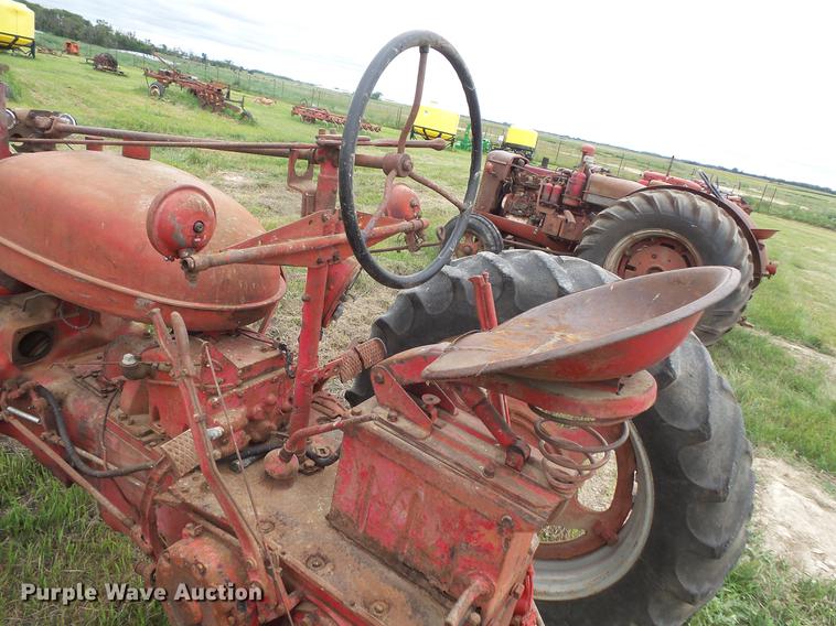 image for item EV9052 Farmall Super M-TA tractor