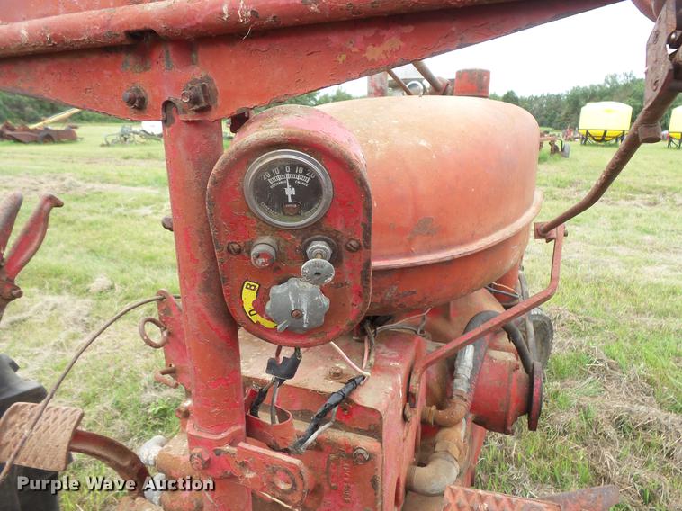 image for item EV9052 Farmall Super M-TA tractor