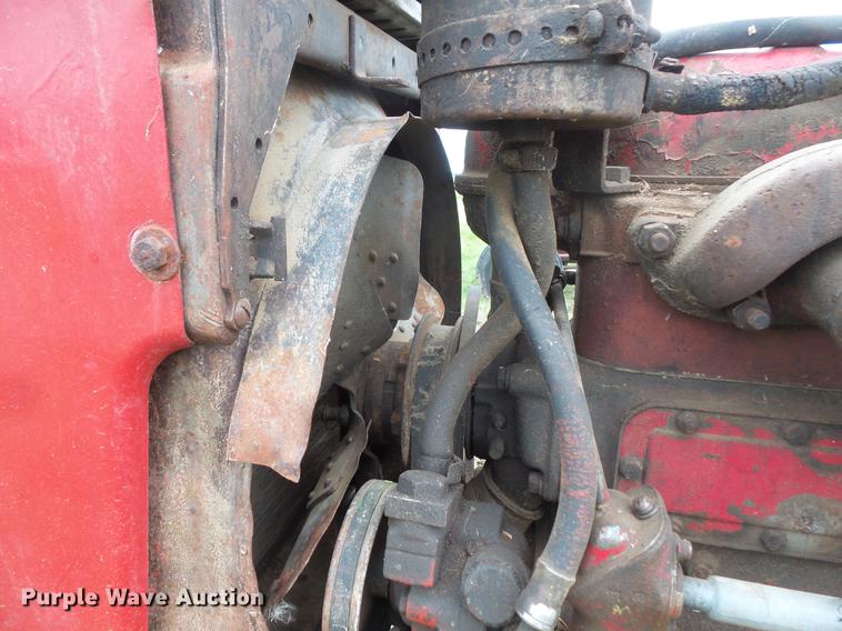image for item EV9052 Farmall Super M-TA tractor