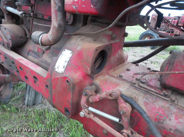 image for item EV9052 Farmall Super M-TA tractor
