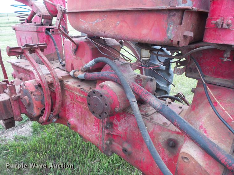 image for item EV9052 Farmall Super M-TA tractor
