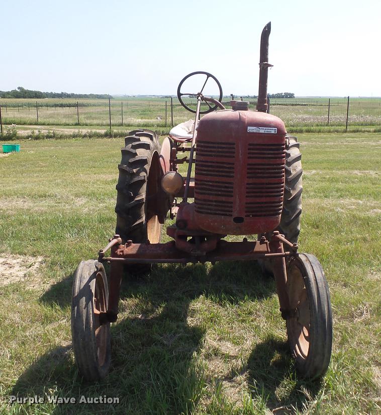 image for item EV9055 Farmall tractor