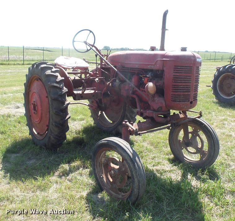 image for item EV9055 Farmall tractor