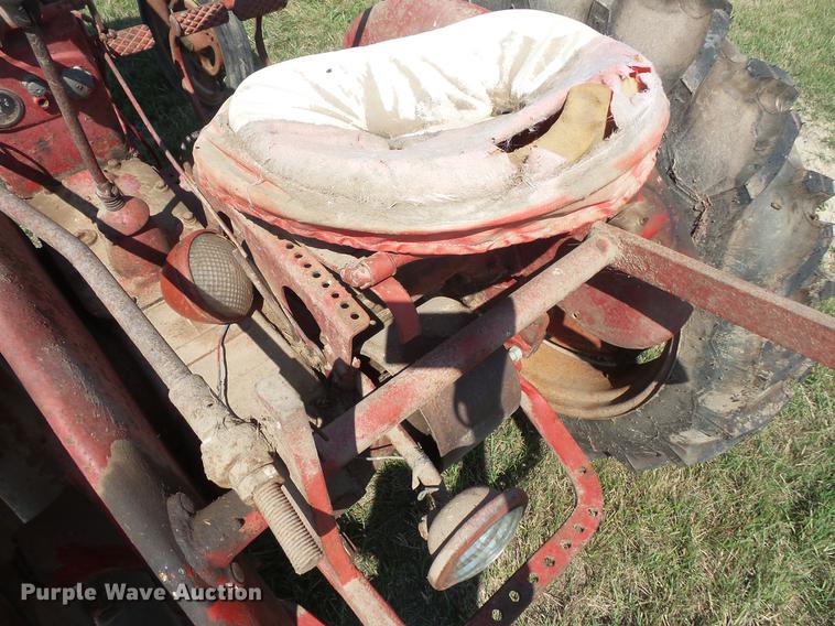 image for item EV9055 Farmall tractor