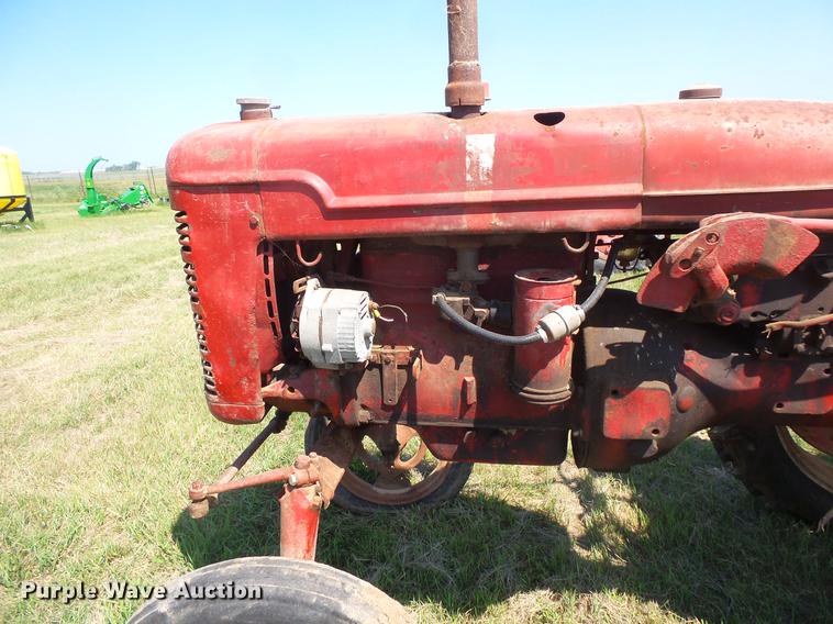 image for item EV9055 Farmall tractor