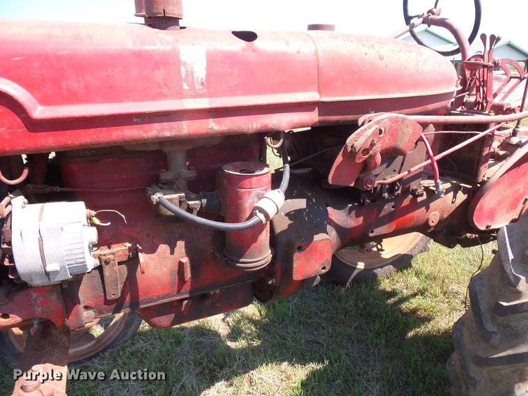 image for item EV9055 Farmall tractor