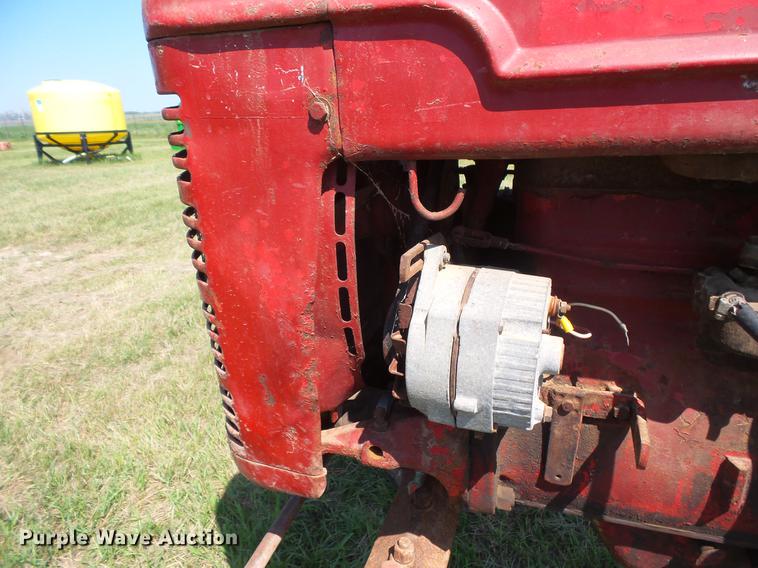 image for item EV9055 Farmall tractor