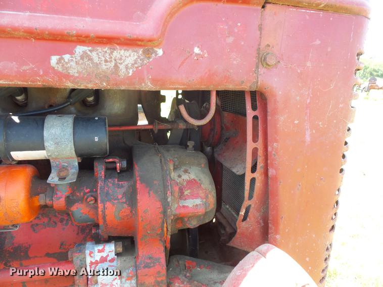 image for item EV9055 Farmall tractor