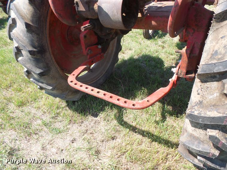 image for item EV9055 Farmall tractor