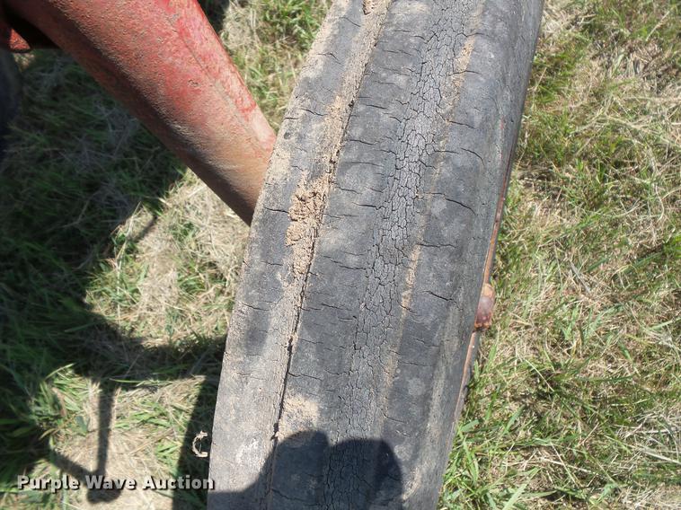 image for item EV9055 Farmall tractor