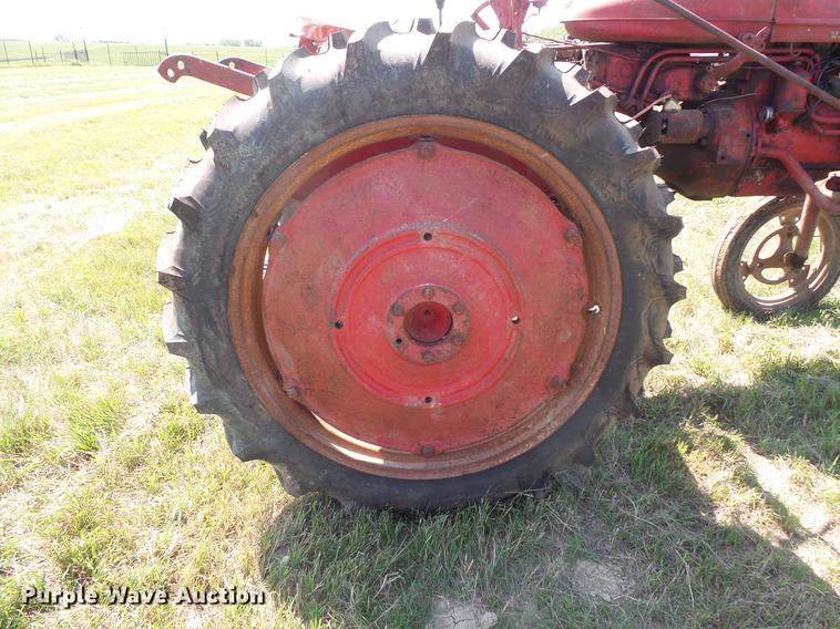 image for item EV9055 Farmall tractor