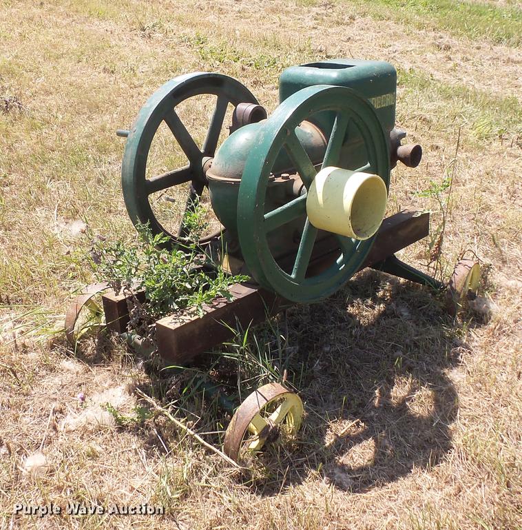 image for item EV9064 John Deere hit and miss engine