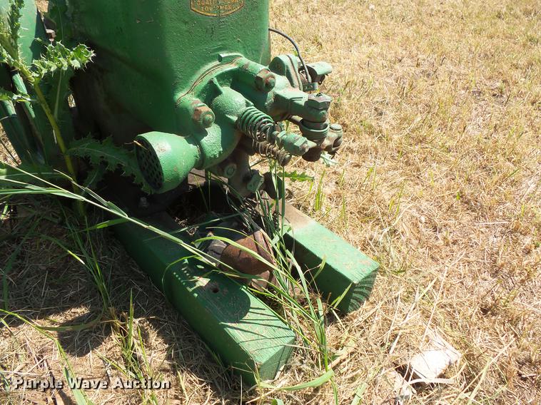 image for item EV9068 (2) John Deere hit and miss engines