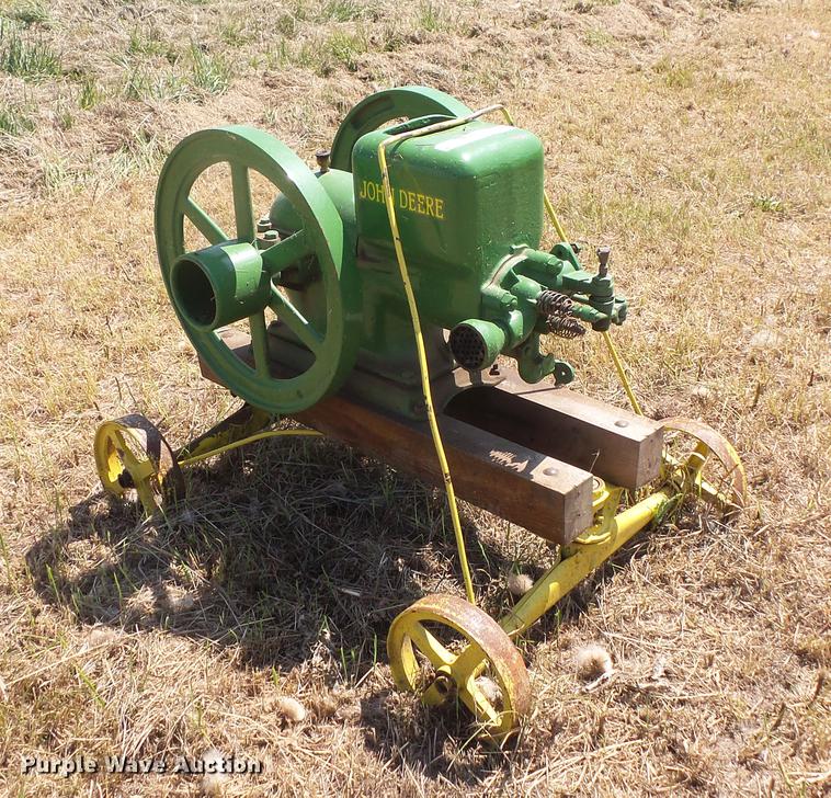 John Deere hit and miss engine in Veblen, SD Item EV9069 sold
