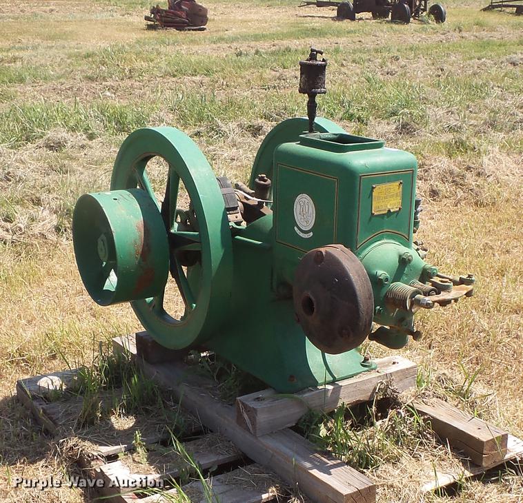 image for item EV9070 Root & Vandervoort hit and miss engine