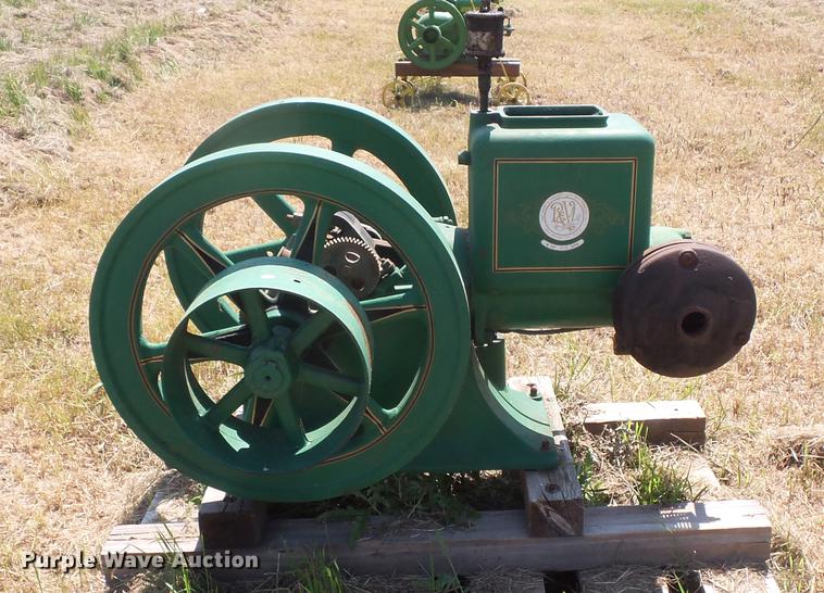 image for item EV9070 Root & Vandervoort hit and miss engine