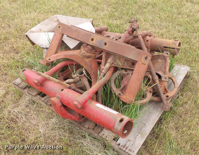 Tractor parts in Veblen, SD Item EV9101 sold Purple Wave