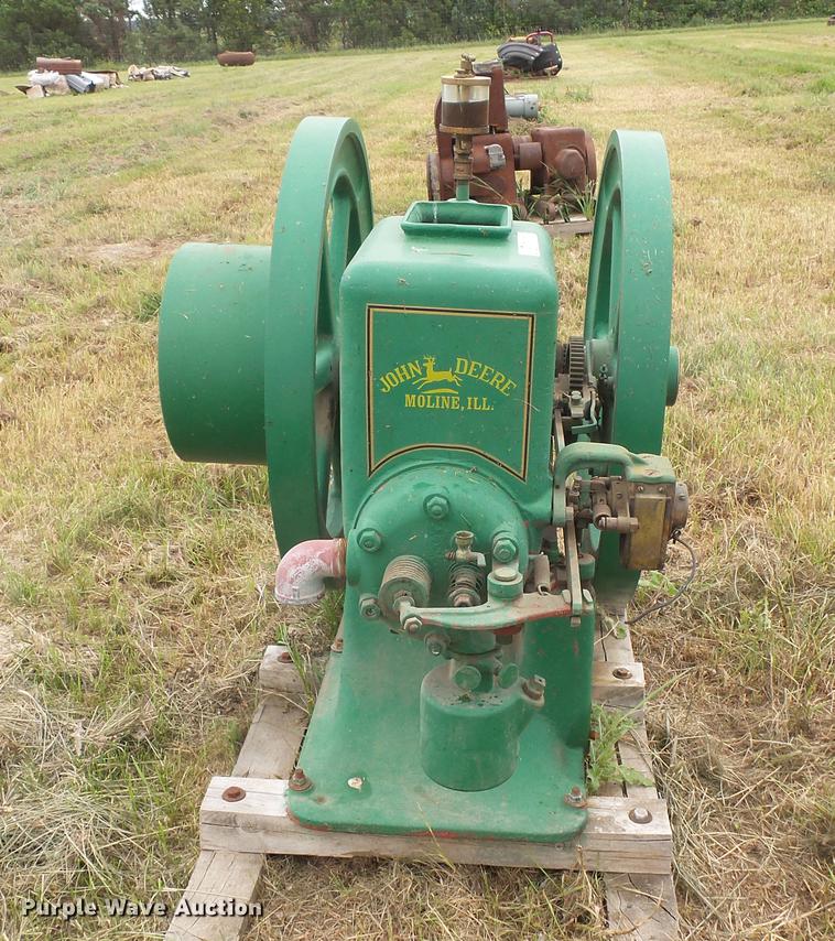 image for item EV9107 Root & Vandervoort hit and miss engine