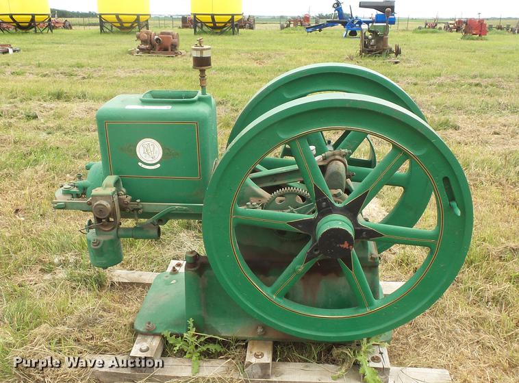 image for item EV9107 Root & Vandervoort hit and miss engine