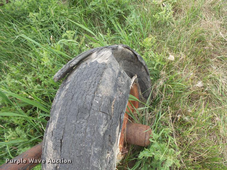 image for item EV9145 International 70 five bottom plow