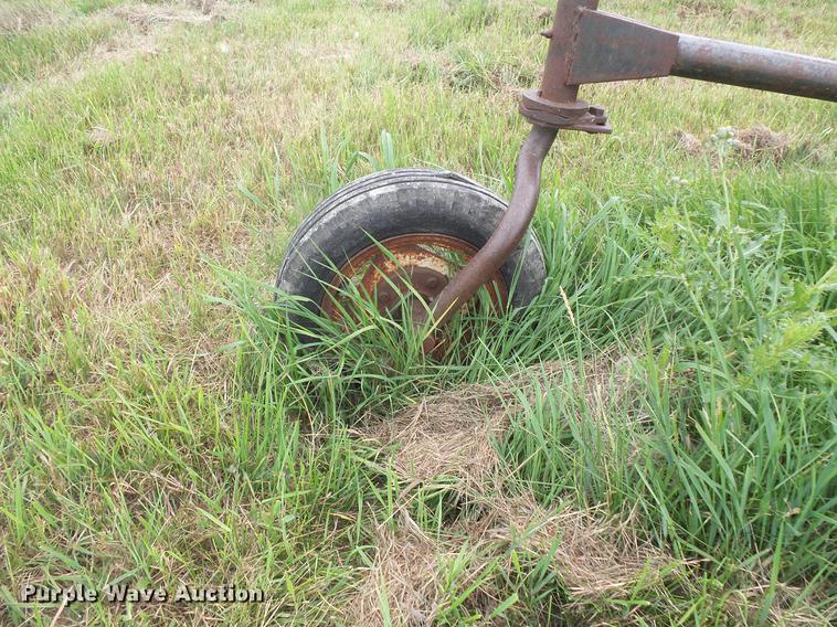 image for item EV9145 International 70 five bottom plow