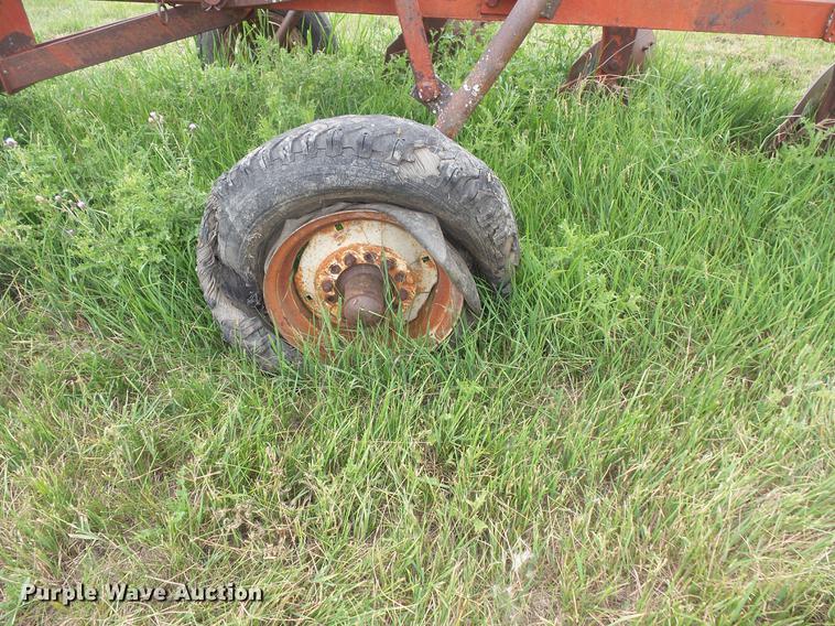 image for item EV9145 International 70 five bottom plow