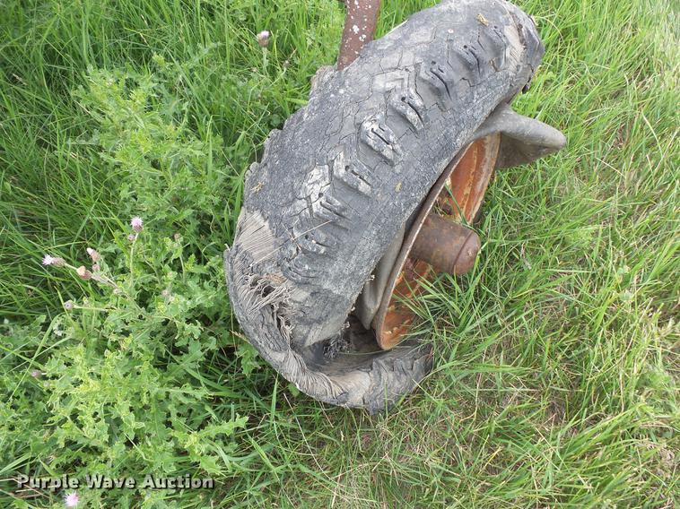 image for item EV9145 International 70 five bottom plow